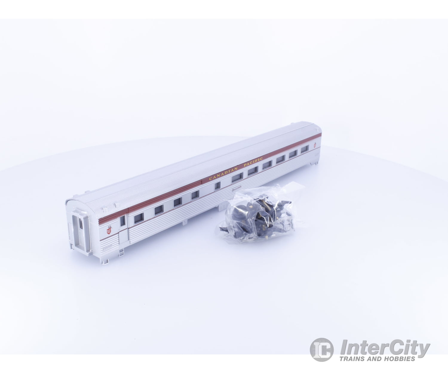 Con Cor 0001-000729 HO 85’ Diner Car Corrugated Sides Canadian Pacific (CP) Palliser Passenger Cars