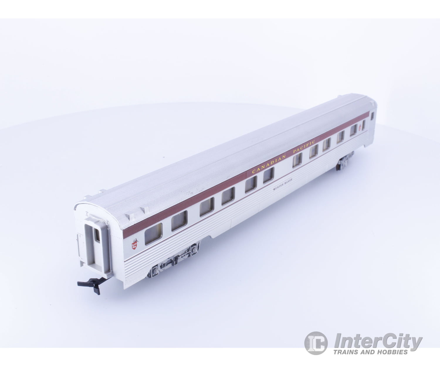 Con Cor 0001-000799 HO 85’ 10/6 Sleeper with Corrugated Sides Canadian Pacific (CP) Hunter Manor Passenger Cars