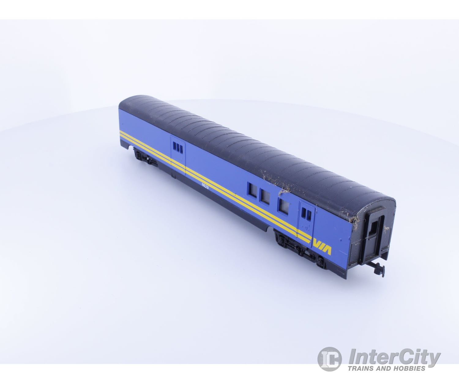 Con Cor 0001-001032 HO 72’ Baggage Car Via Rail (VIA) 9629 Passenger Cars