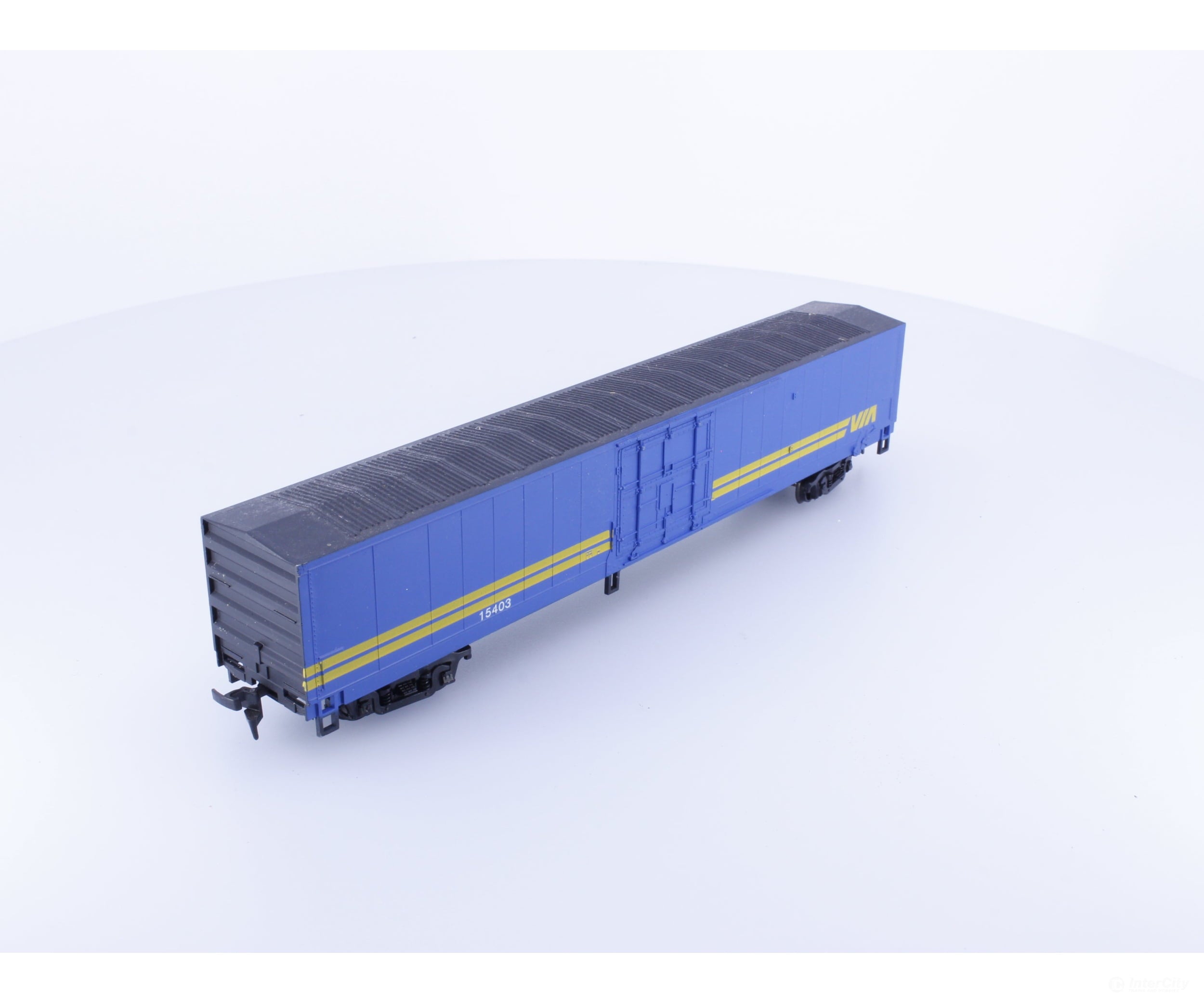 Con Cor 0001-001052 HO 60’ MHC Boxcar Via Rail (VIA) 15403 Freight Cars