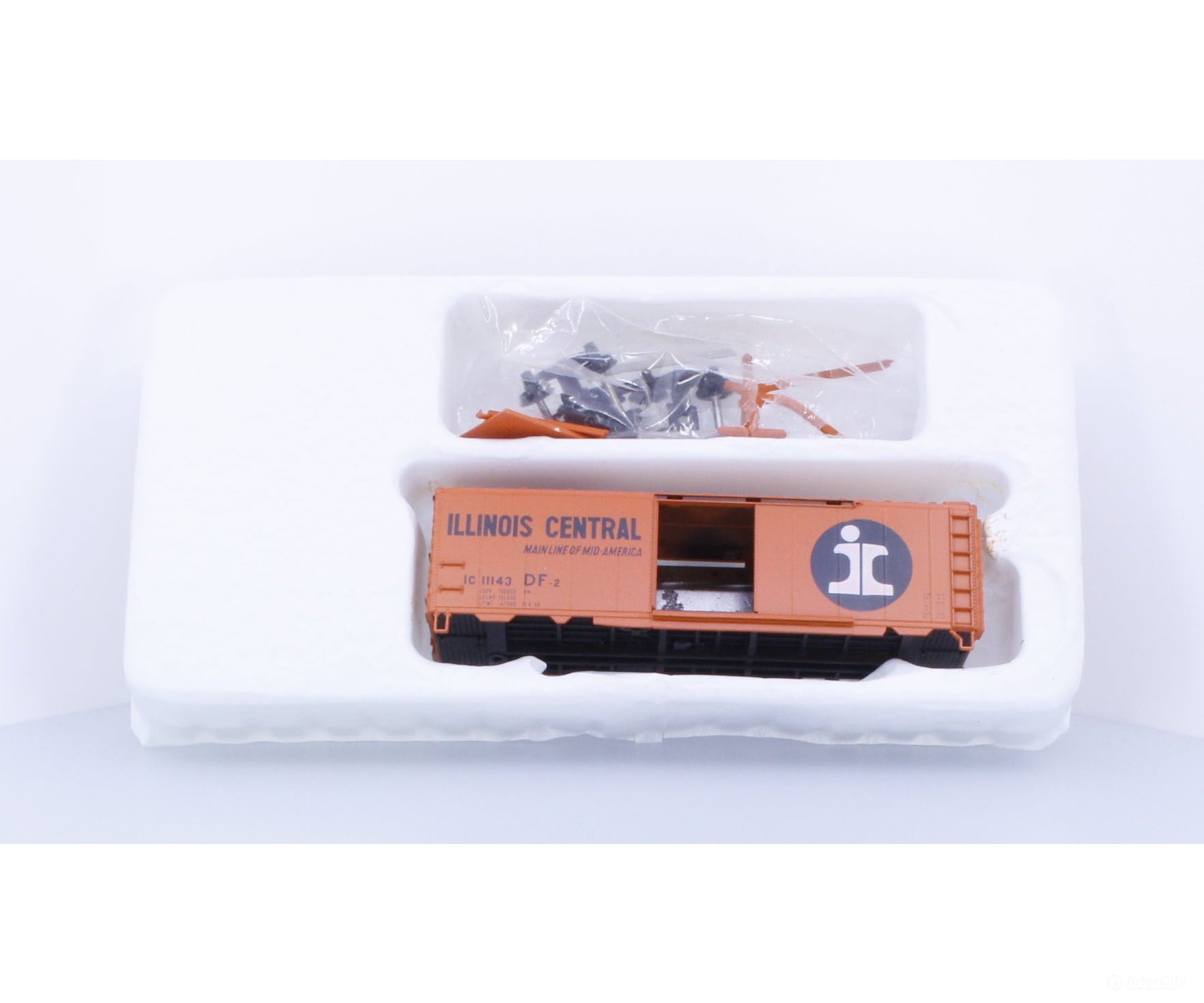 Con Cor 0001-009423 HO 40’ PS-1 Box Car Kit Illinois Central (IC) 11143 Freight Cars
