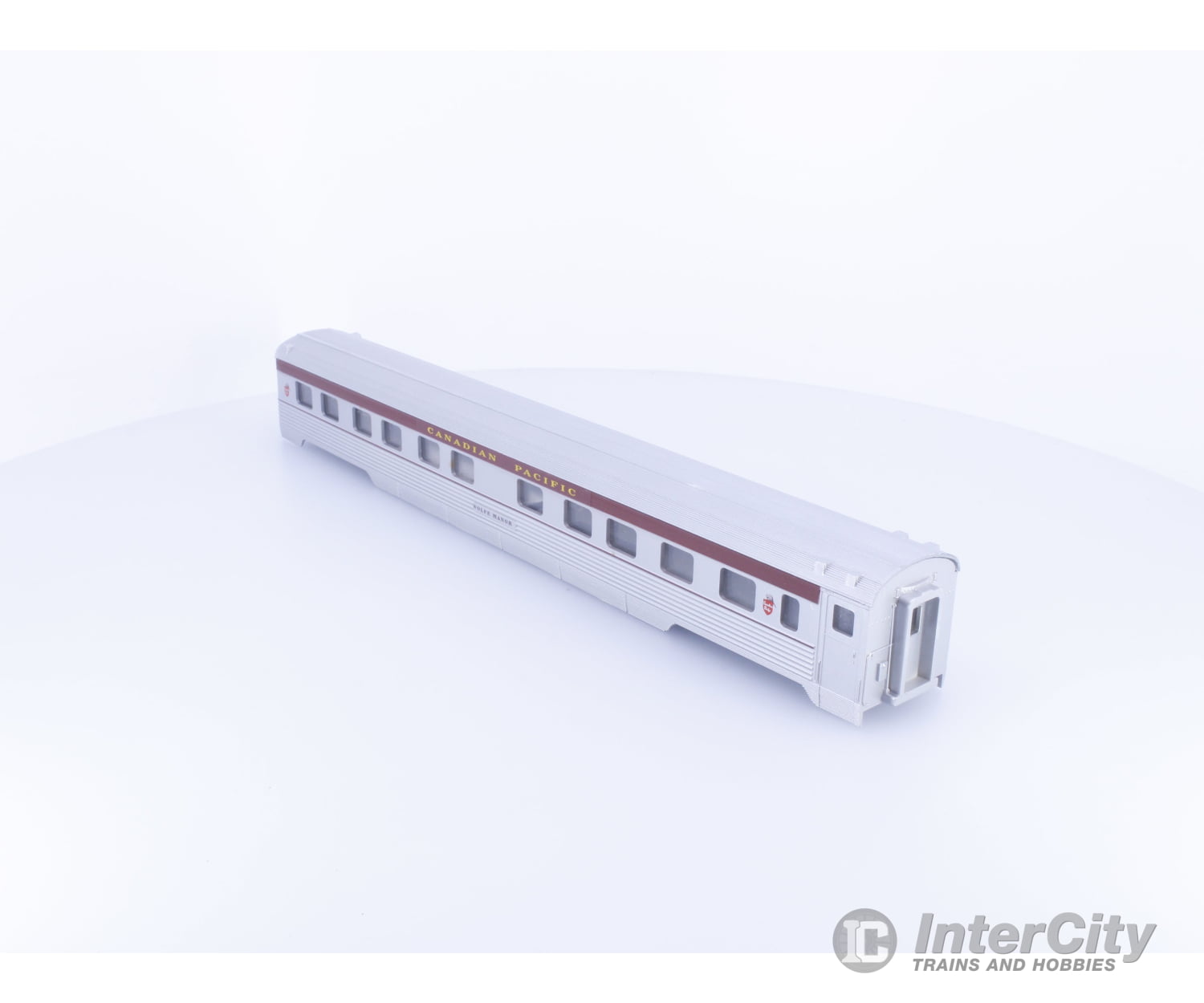 Con Cor 0001-060799 HO 85’ Sleeper Passenger Car Canadian Pacific (CP) Wolfe Manor Passenger Cars