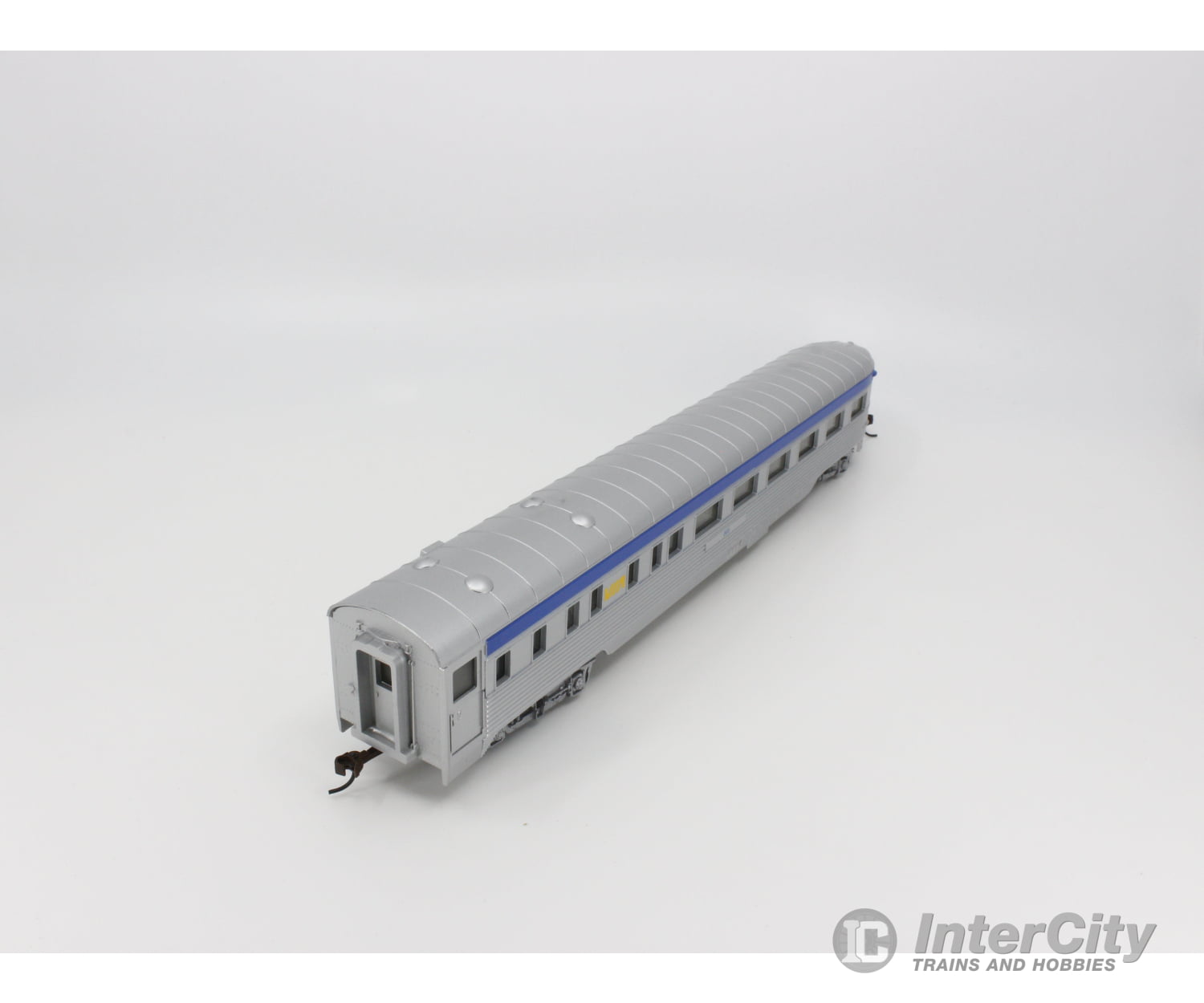 Con Cor 0001-073111 Ho 85 Ft Reg. Obs Corrugated Sides Passenger Car Via Rail (Via) 303 Cars