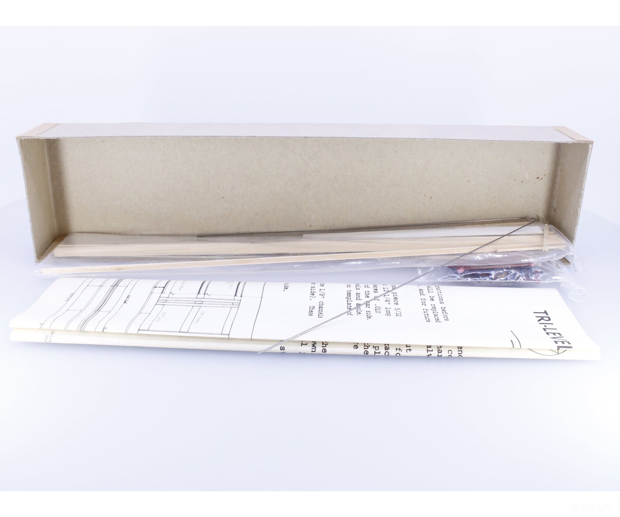 Con Cor TLARBK HO Tri Level Auto Rack Base Kit Undecorated - Freight Cars