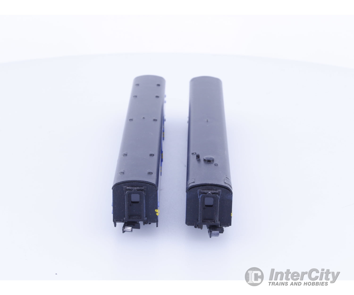 Con Cor VRPCBC N One Passenger Car One Baggage Car Via Rail (VIA) 9614,Diamond Lake Passenger Cars