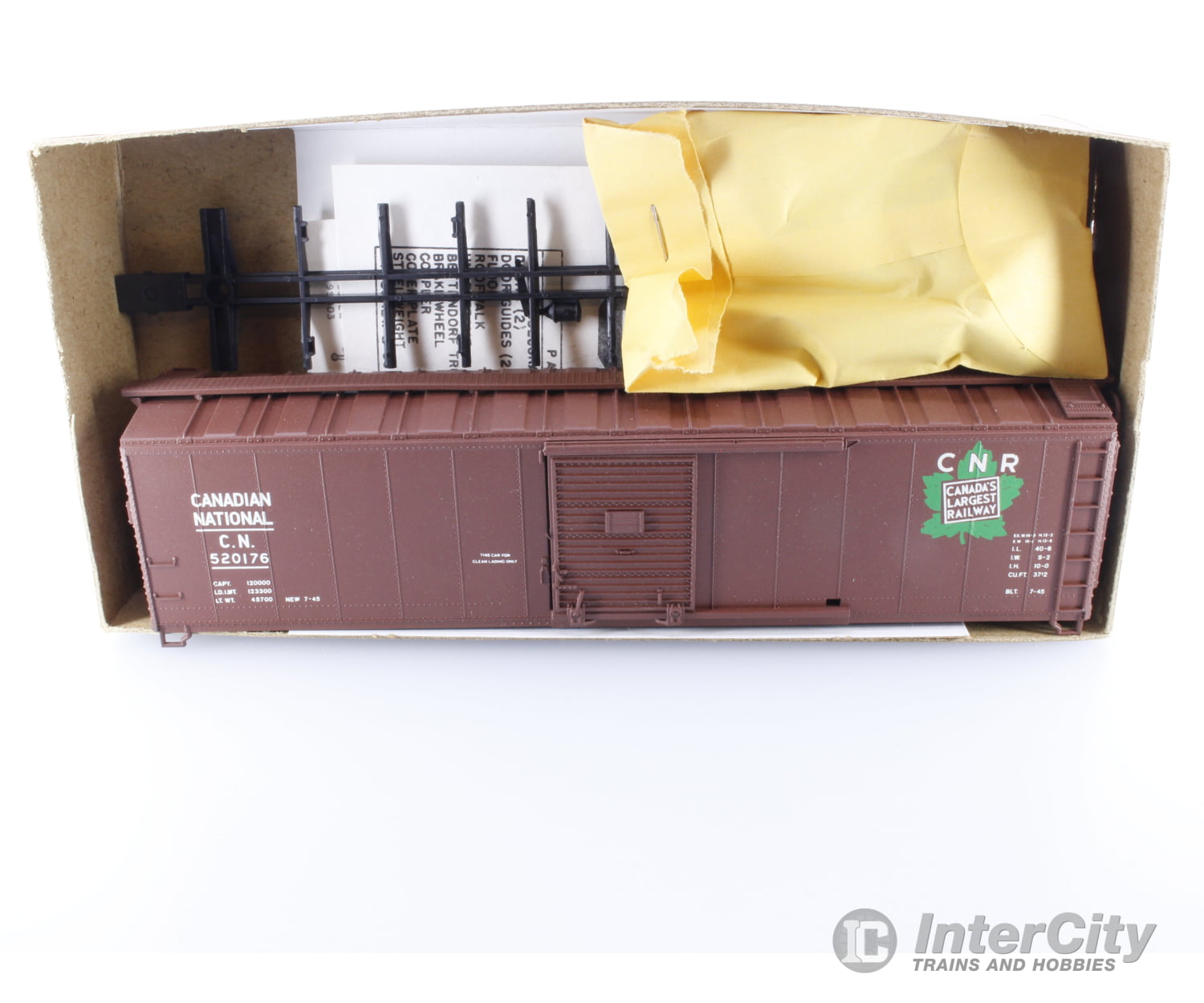 Cooper & Oshtemo Loco Works 081D HO 50’ Single Door Box Car Canadian National (CN) 520176 Freight Cars