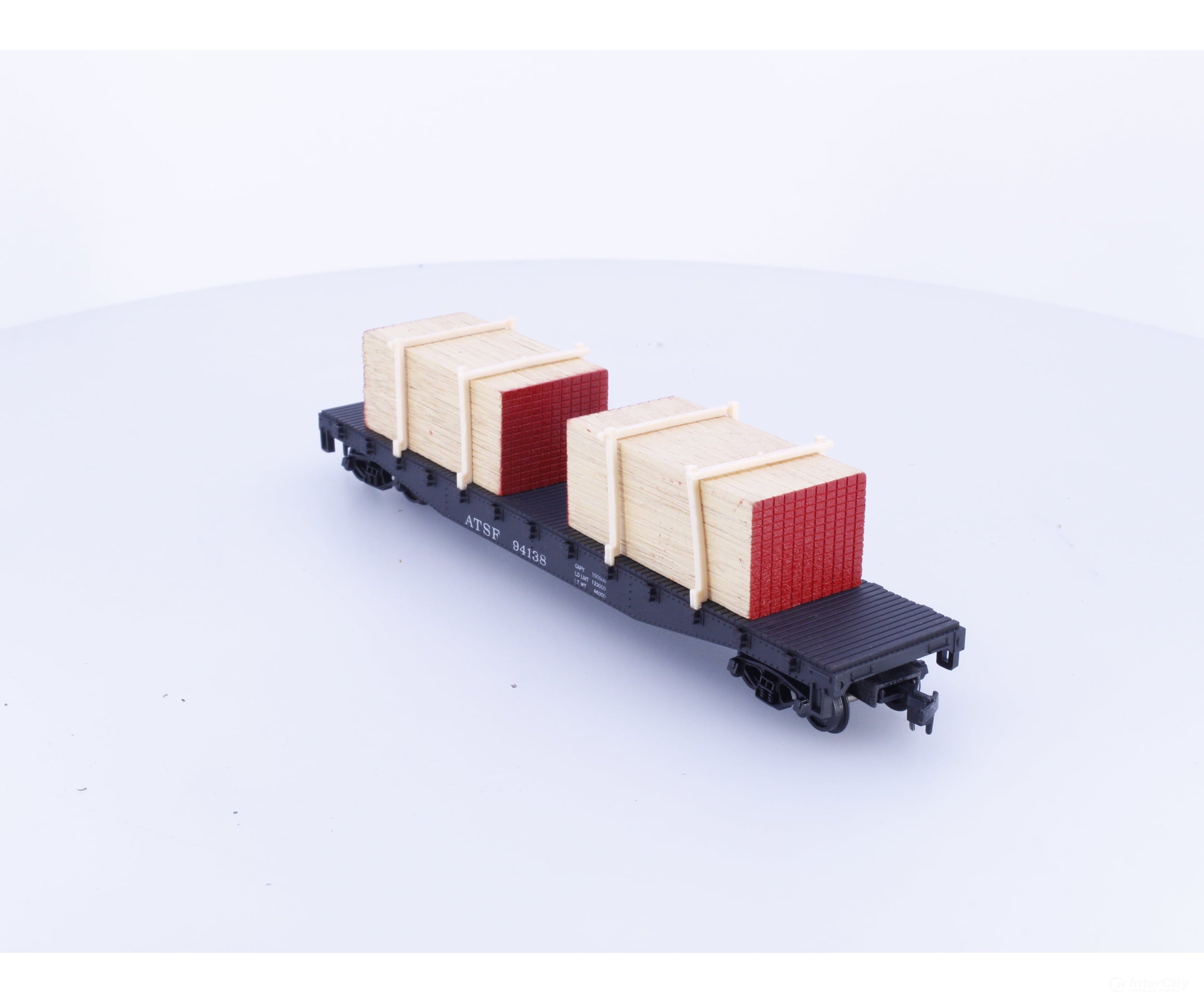 Cox 6152-1 HO Flat Car with 2 Lumber Loads Atchison Topeka and Santa Fe (ATSF) 94138 - Freight Cars