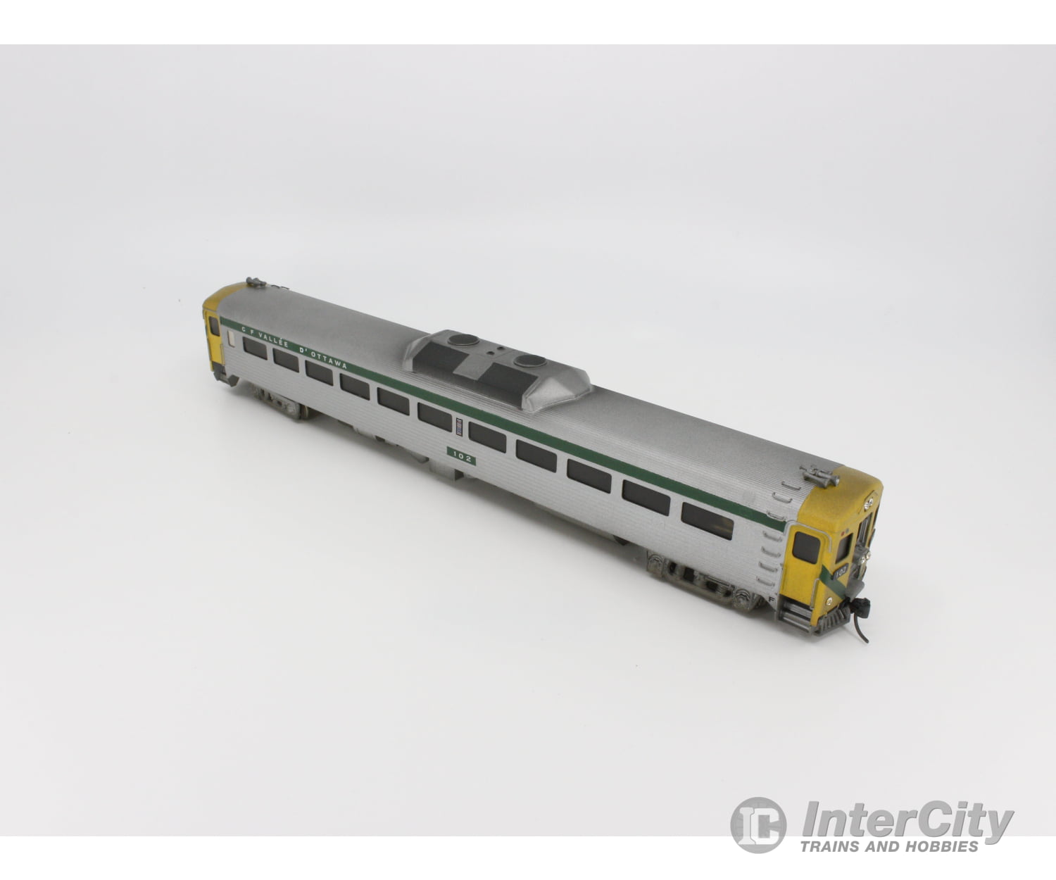 Custom Brass De-111 Ho Rail Diesel Passenger Car (Painted As Ottawa Valley) 102 Cars