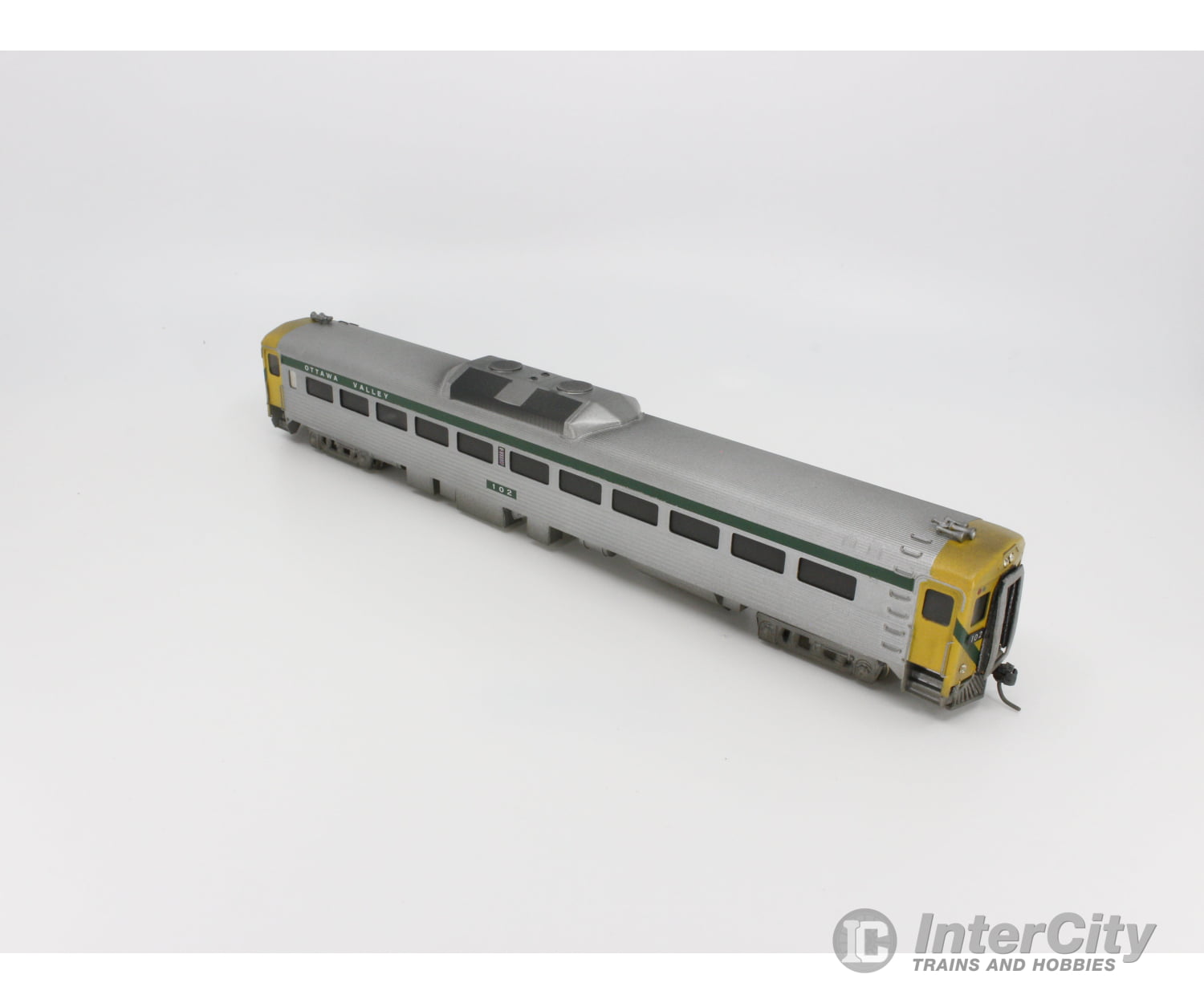 Custom Brass De-111 Ho Rail Diesel Passenger Car (Painted As Ottawa Valley) 102 Cars