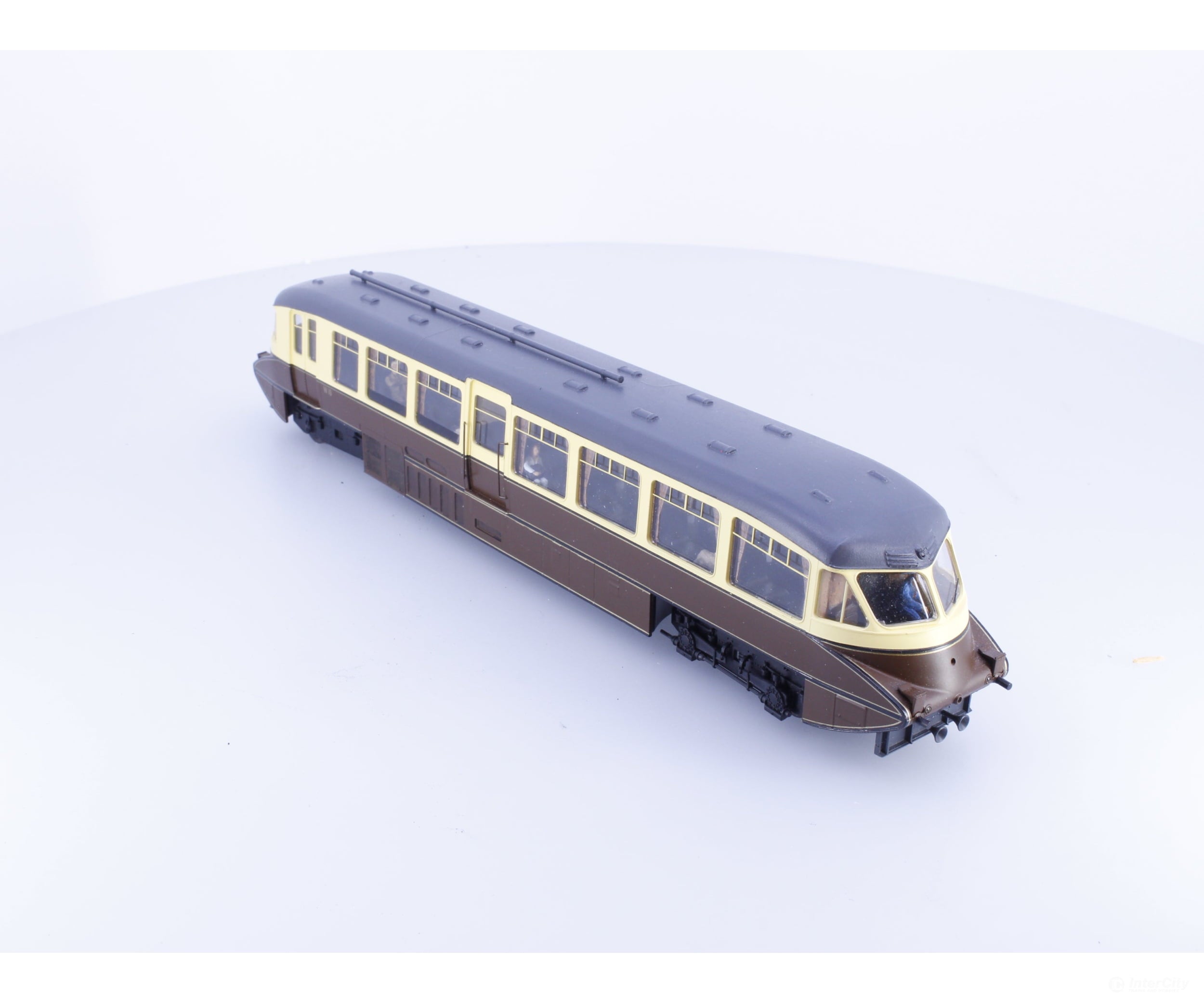 Dapol 4D-011-002 OO Streamlined Diesel Railcar W10 BR Extensive Custom Modifications W10 DCC & Sound - European