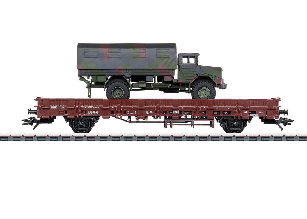 Marklin 46928 HO Type Kbs 443 Stake Car with Military Truck Load