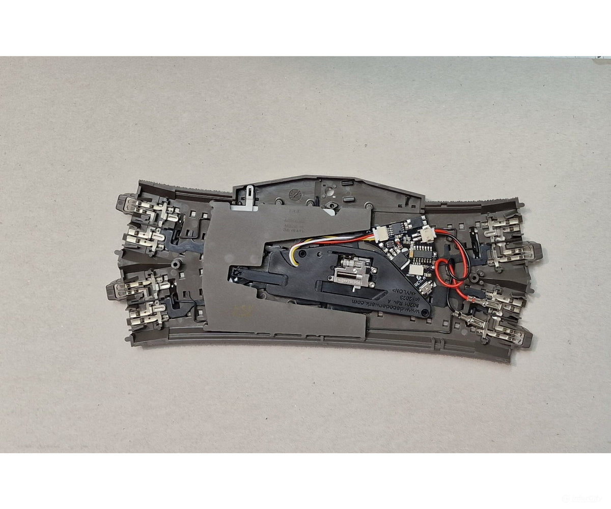 Decoderwerk 80201 Motorized digital turnout drive for Märklin/Trix C-Track RailCom (DCC + Motorola) - Track Accessories