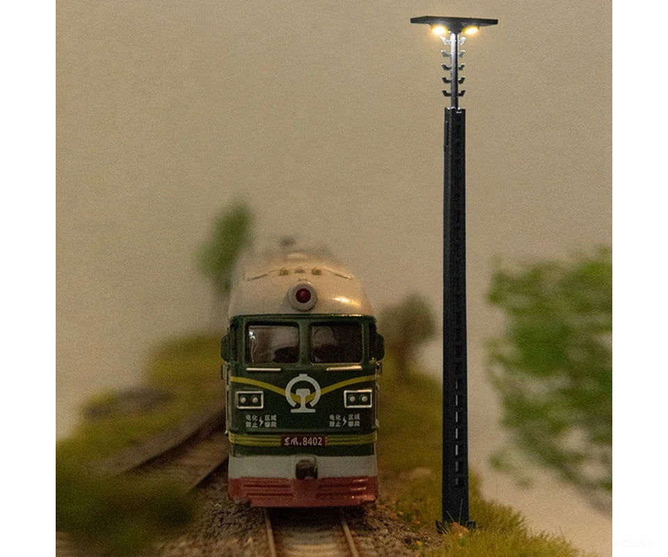 Decoderwerk A007 5x Green twin-light narrow lattice-mast lamp warm white suitable for H0 scale - Lighting & Electronics