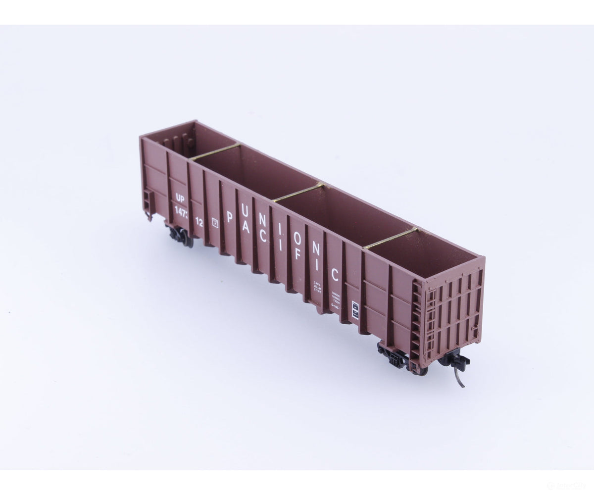 Deluxe Innovations 10020 N Gunderson Hi-Side Wood Chip Car Union Pacific (UP) 147312 - Freight Cars