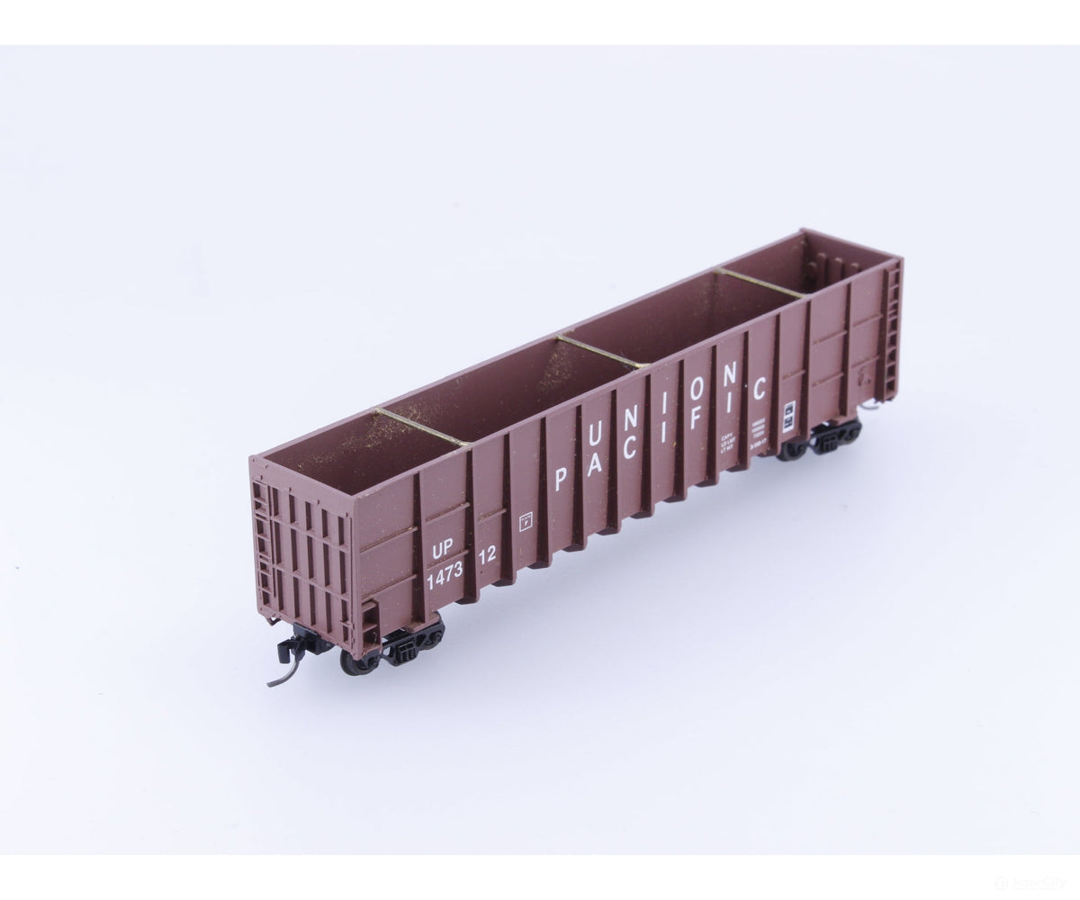 Deluxe Innovations 10020 N Gunderson Hi-Side Wood Chip Car Union Pacific (UP) 147312 - Freight Cars