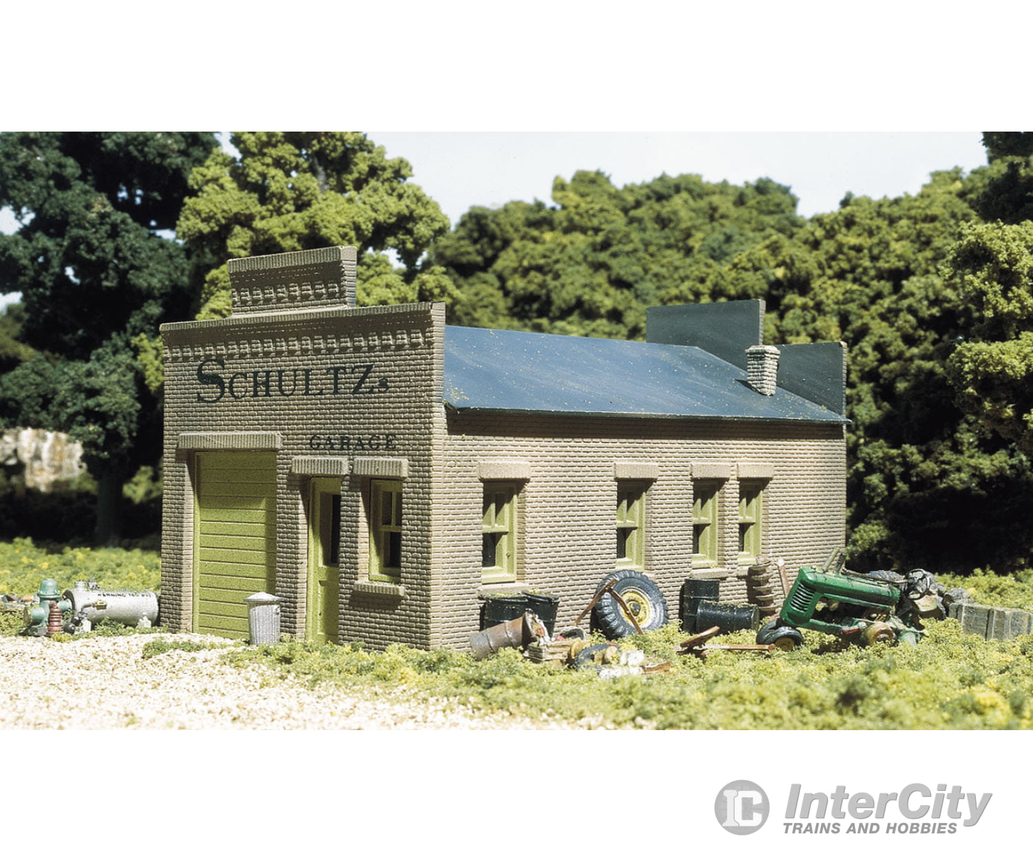 Design Preservation Models 20100 Shult’z Garge Ho Scale Structures