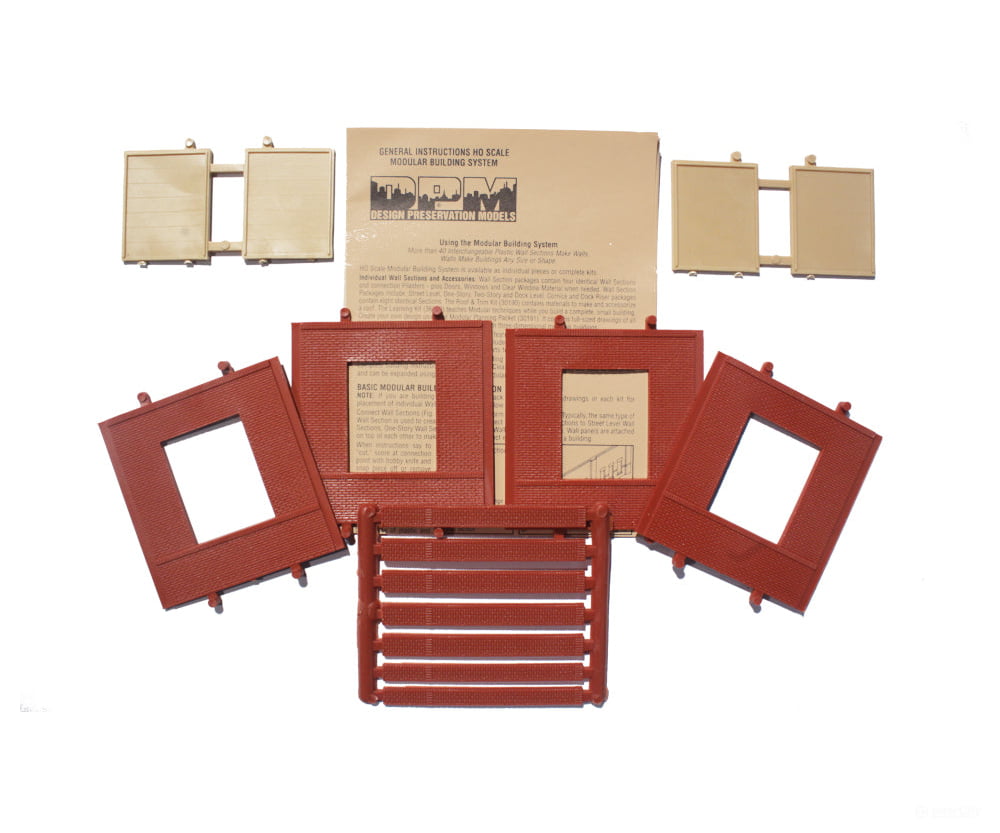 Design Preservation Models 30135 Dock Level Overhead Door - Ho Scale Structures
