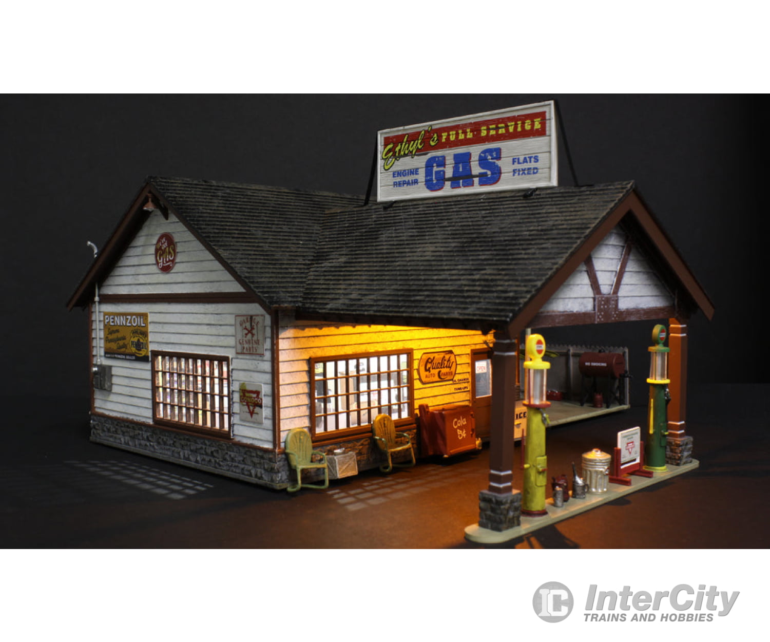 Design Preservation Models 5849 Ethyl’s Gas & Service (Lit) O Scale Structures