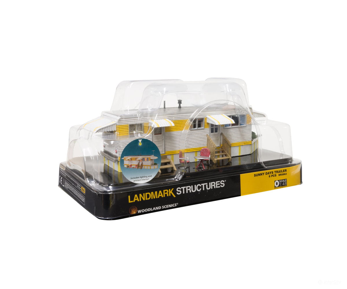 Design Preservation Models 5863 Sunny Days Trailer (Lit) O Scale Structures