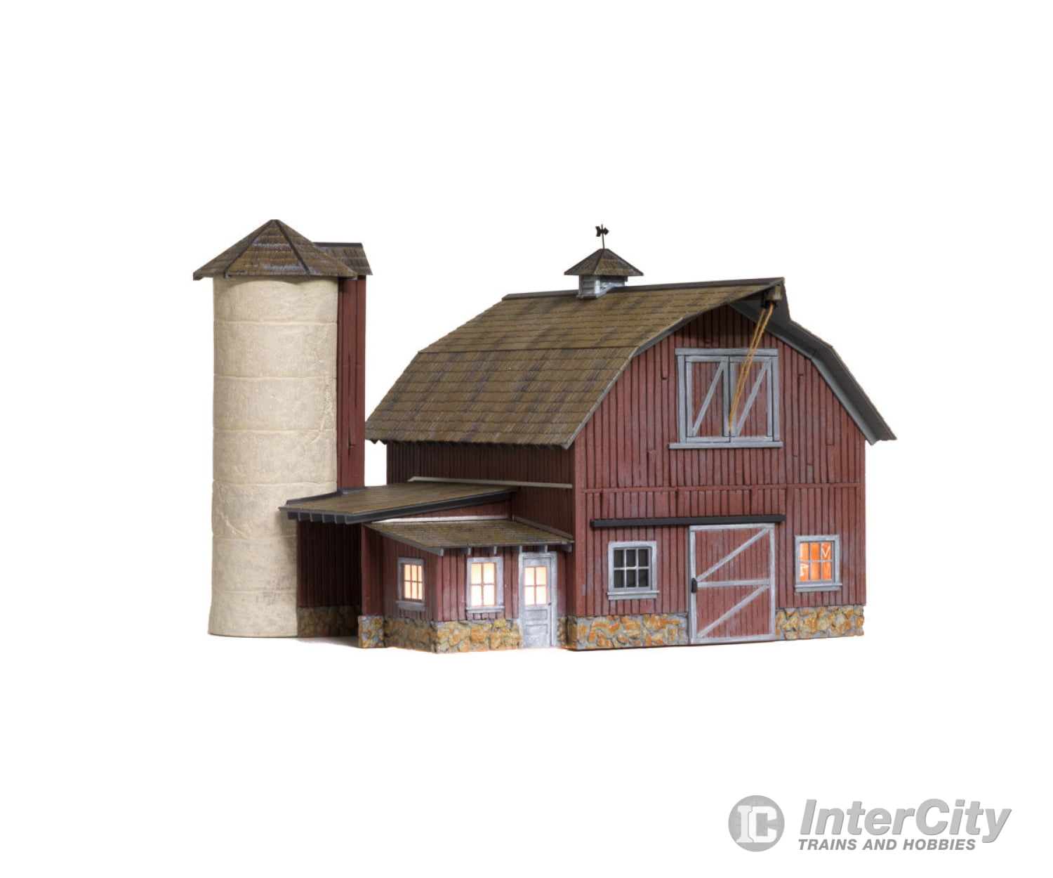 Design Preservation Models 5865 Old Weathered Barn (Lit) O Scale Structures