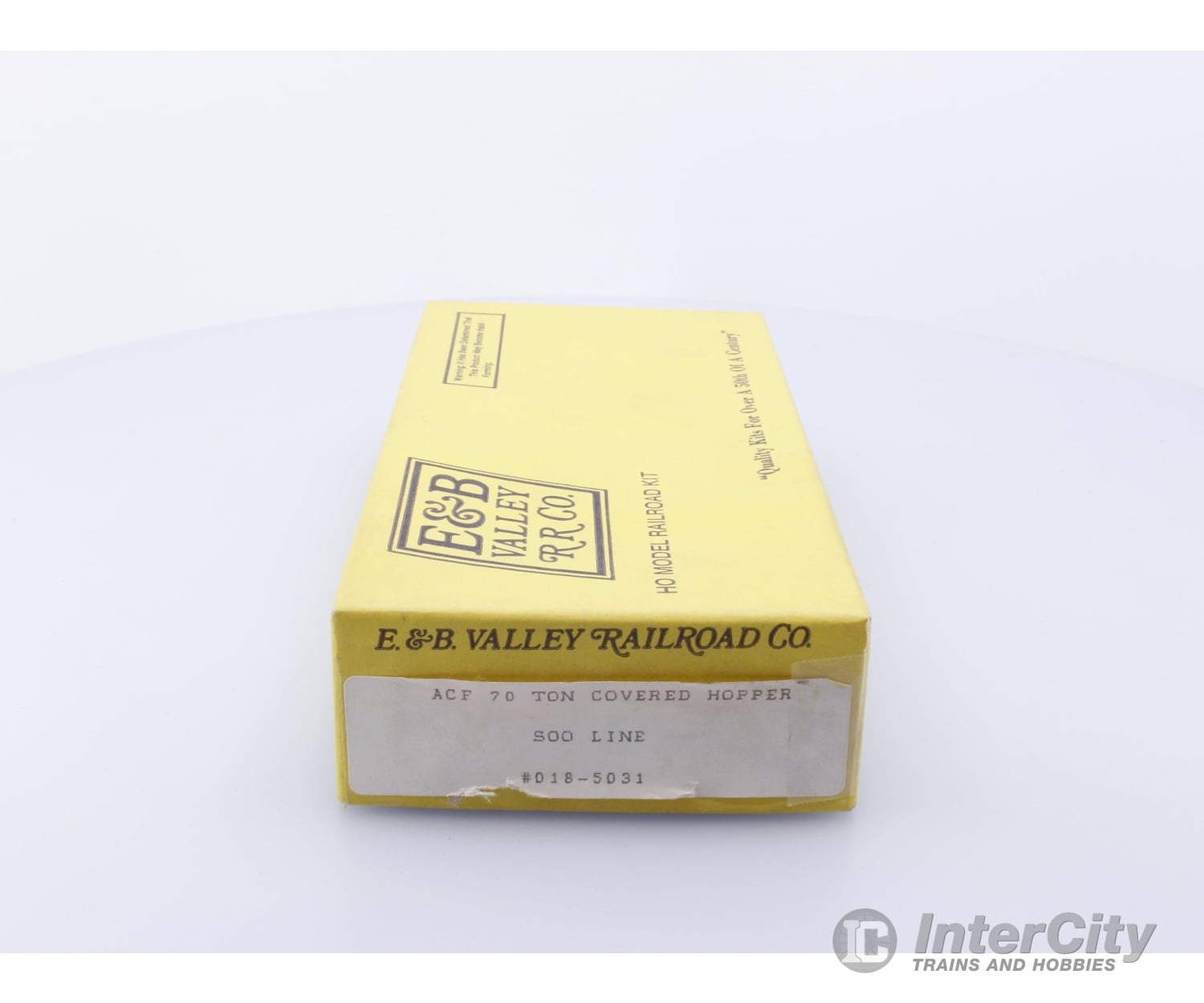 E & B Valley Railroad Co. 018-5031 HO ACF 70 Covered Hopper Kit Soo Line (SOO) Freight Cars