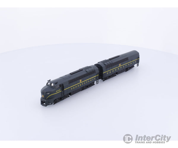 E-R Models 9732 N Shark Nose Locomotivea A + B Pennsylvania (PRR) 9732 Analog DC Locomotives