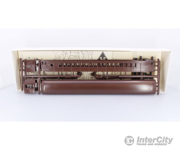 Eastern Car Works 1122 HO P-70FBR Coach Undecorated Passenger Cars
