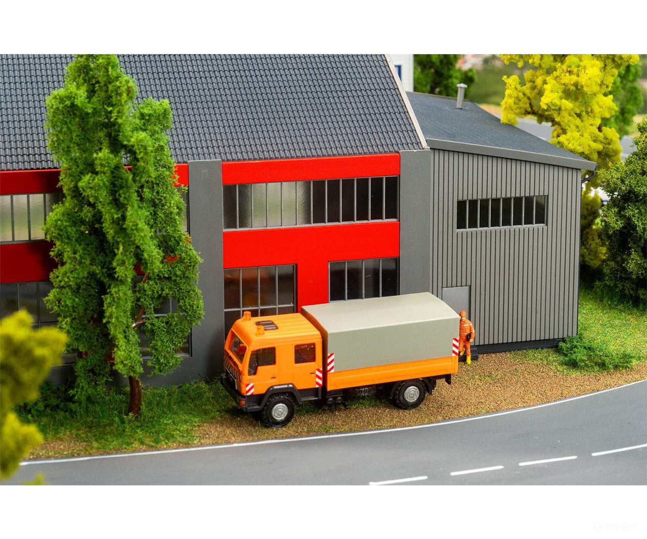 Faller 120079 HO Electric locomotive shed 2-stall Structures