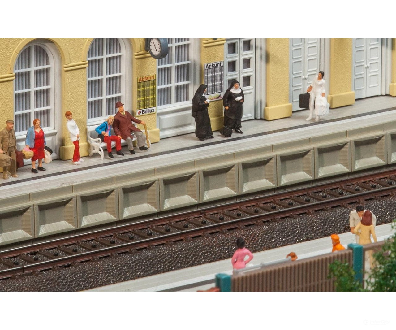 Faller 120100 Ho Modern Platform For C Track Structures