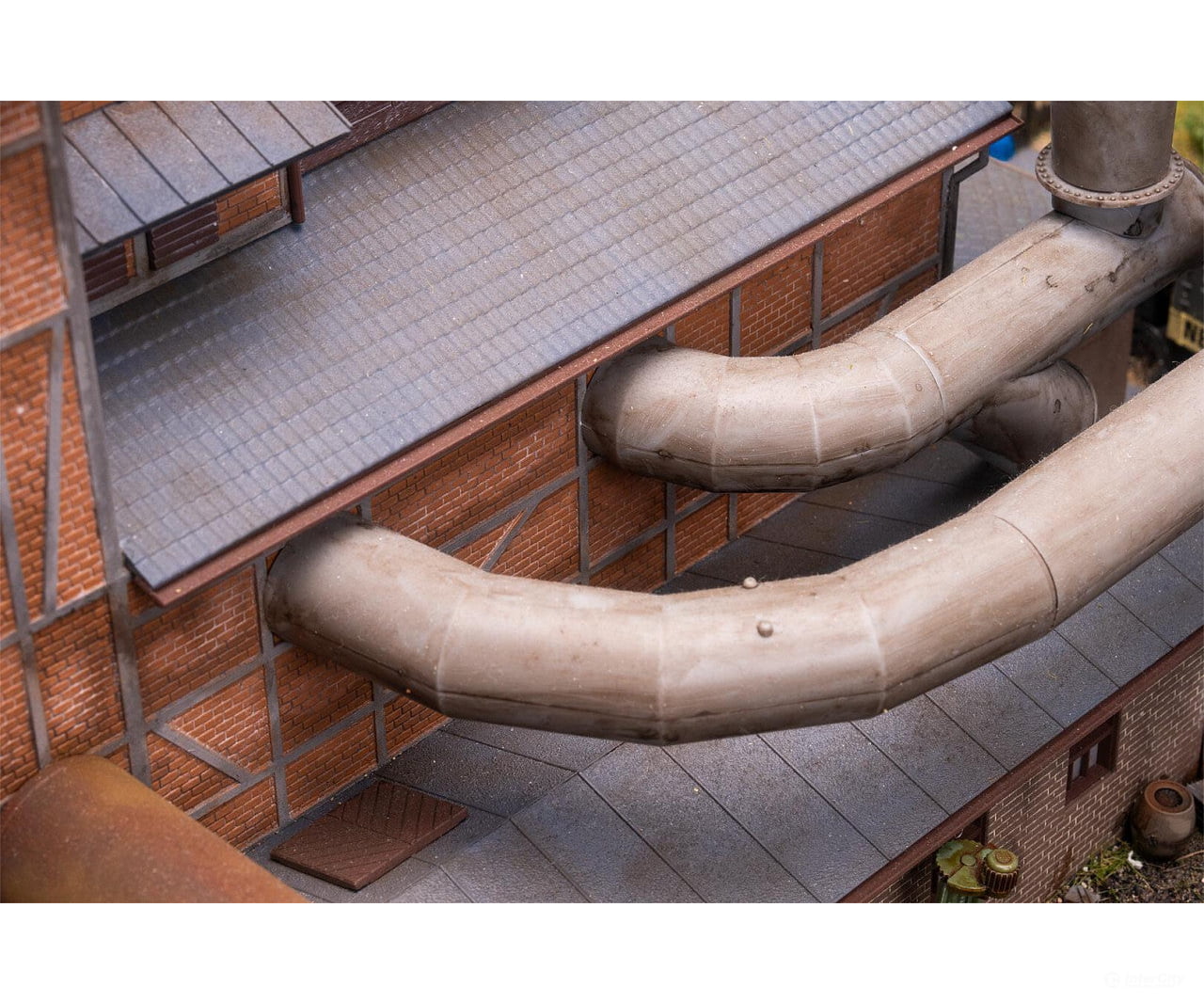 Faller 130024 HO Blower hall with pipework - Structures