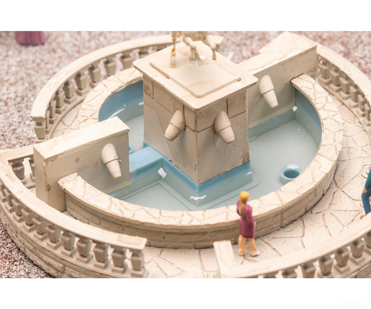 Faller 130129 HO Castle garden fountain - Scenic Details