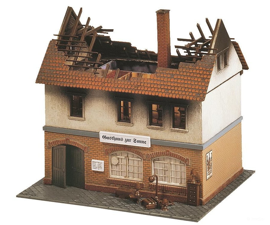 Faller 130429 Ho Zur Sonne Burnt-Down Restaurant Structures