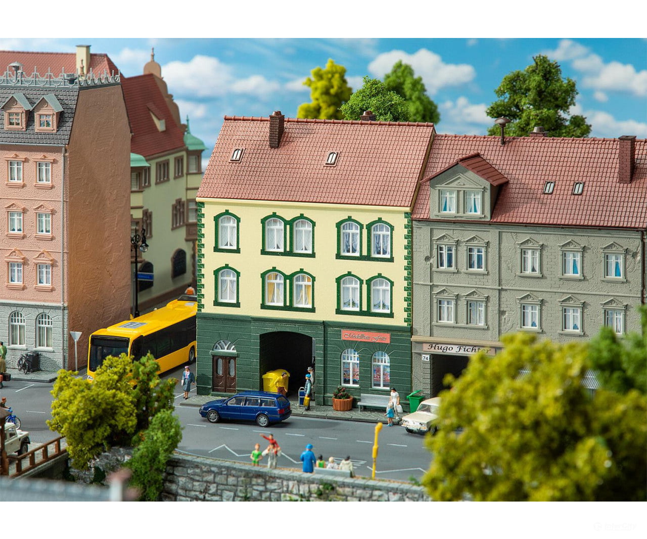 Faller 130628 Ho Town House With Model-Making Shop Structures