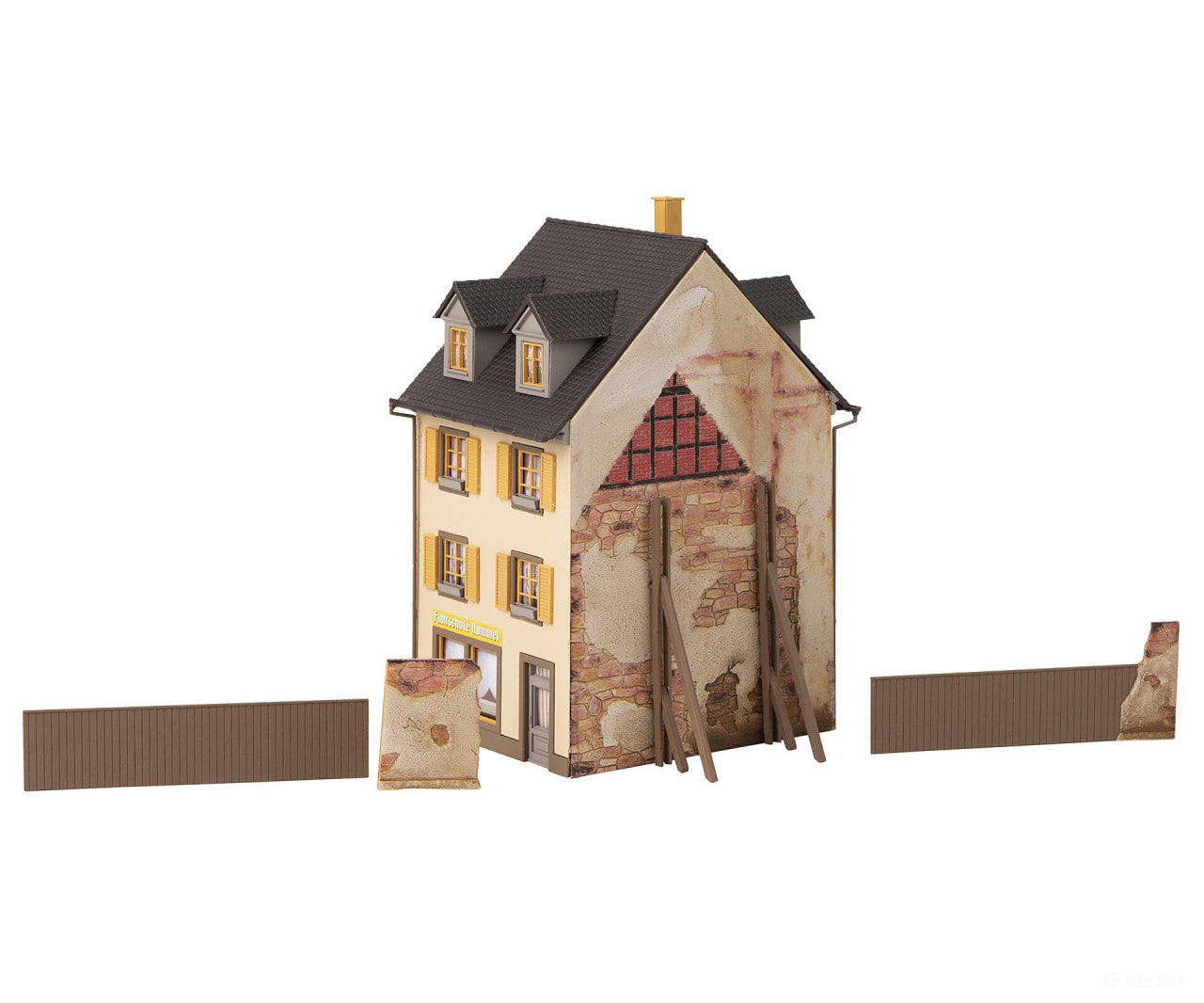 Faller 130692 Ho Old-Town Houses With Wooden Fence Structures