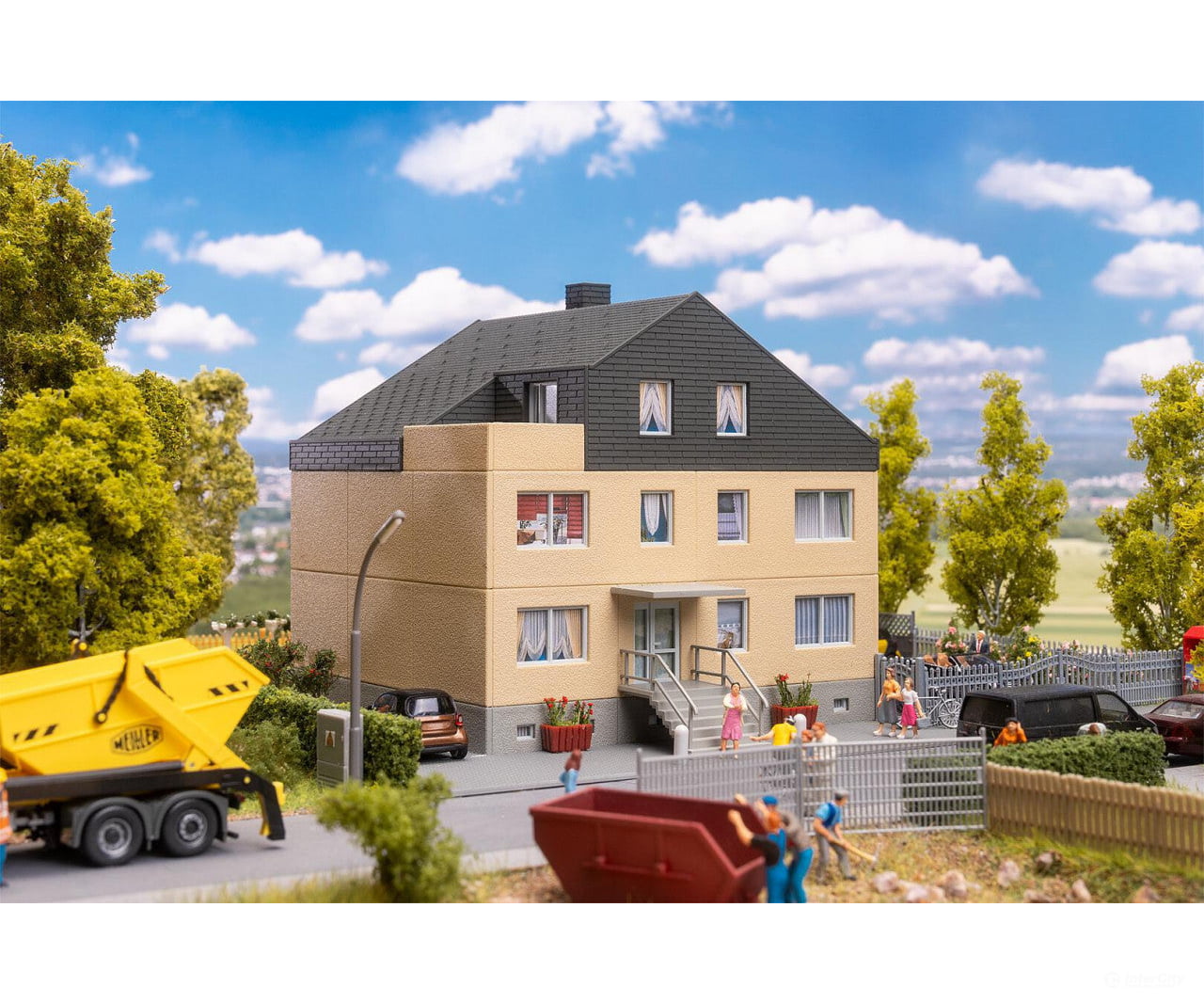 Faller 130755 HO Apartment block - Structures