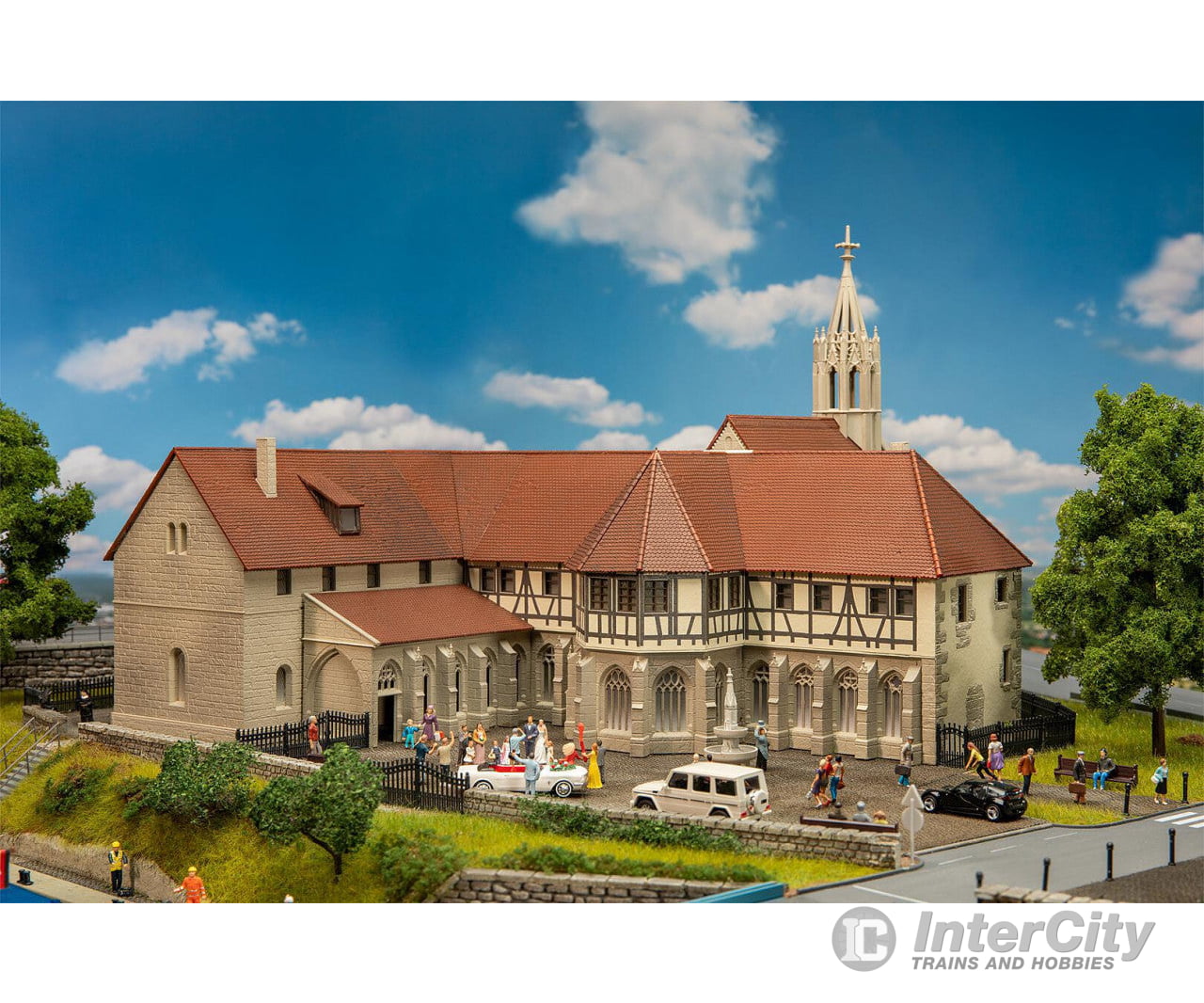 Faller 130827 HO Old abbey with cloister Structures