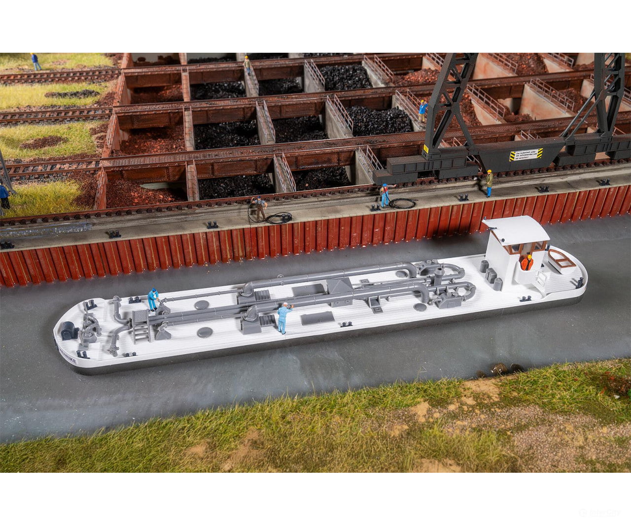 Faller 131017 HO Tanker - Cars & Trucks
