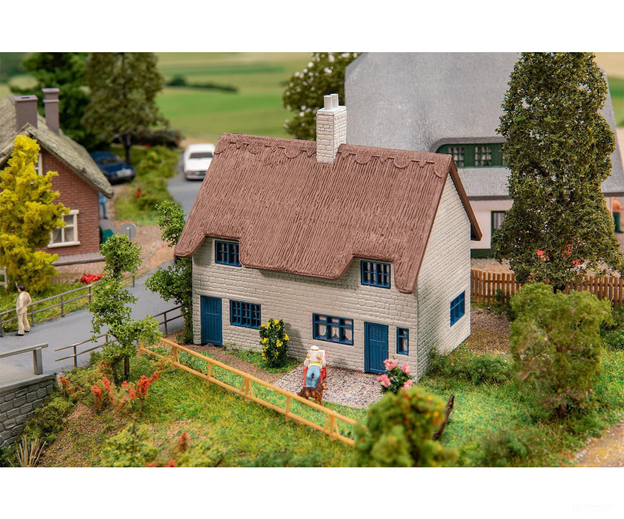 Faller 131322 Ho House With Thatched Roof Structures
