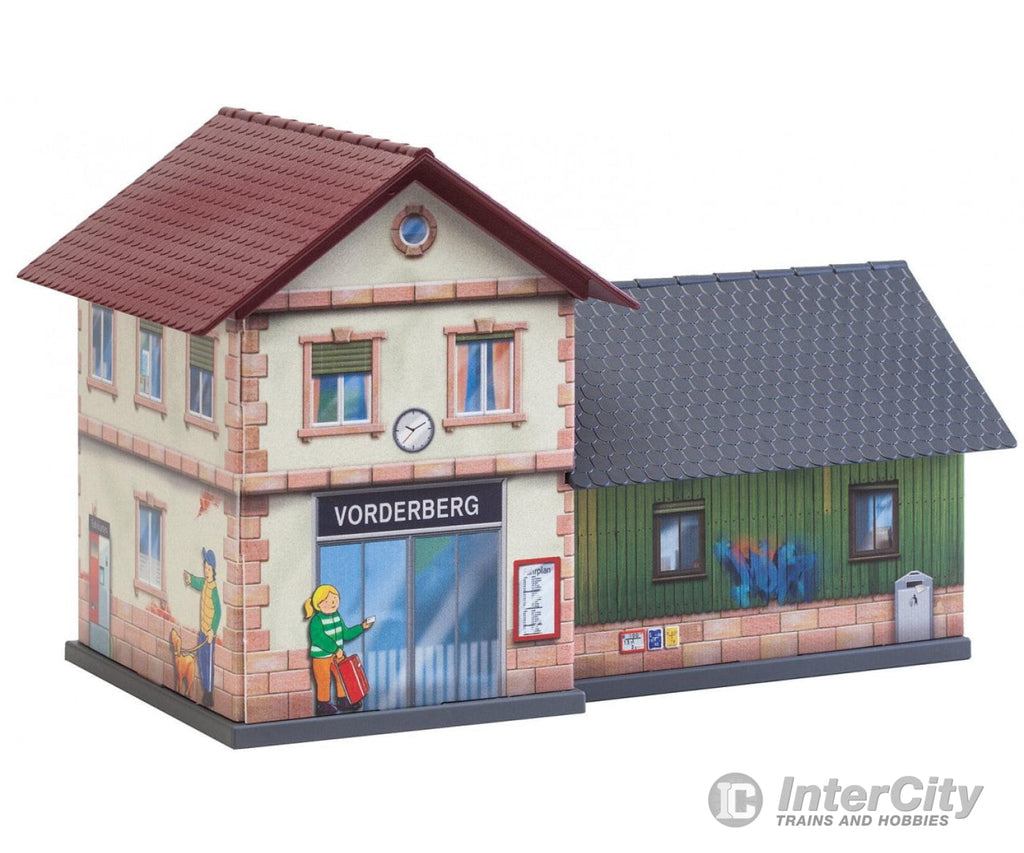 Faller 150110 Ho Basic Station Incl. 1 Paintable Model Structures