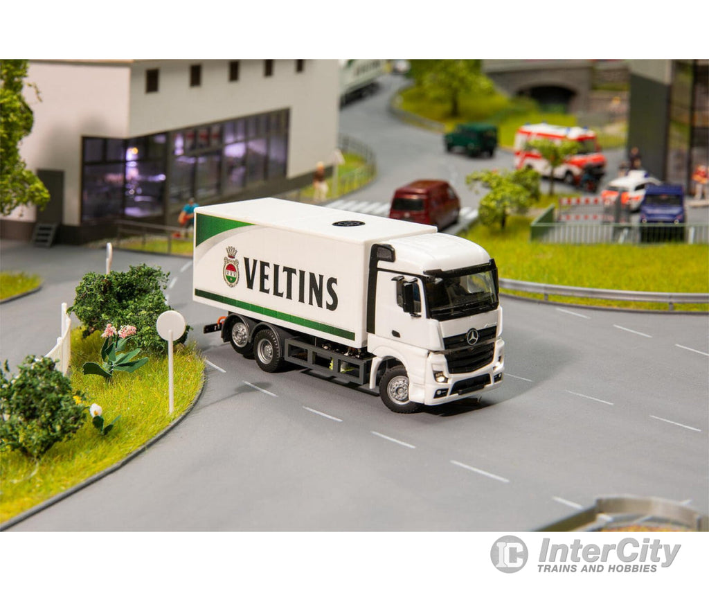 Faller 161320 Ho Car System Digital Lorry Mb Actros Streamspace Box Body Veltins Drinks (Herpa)