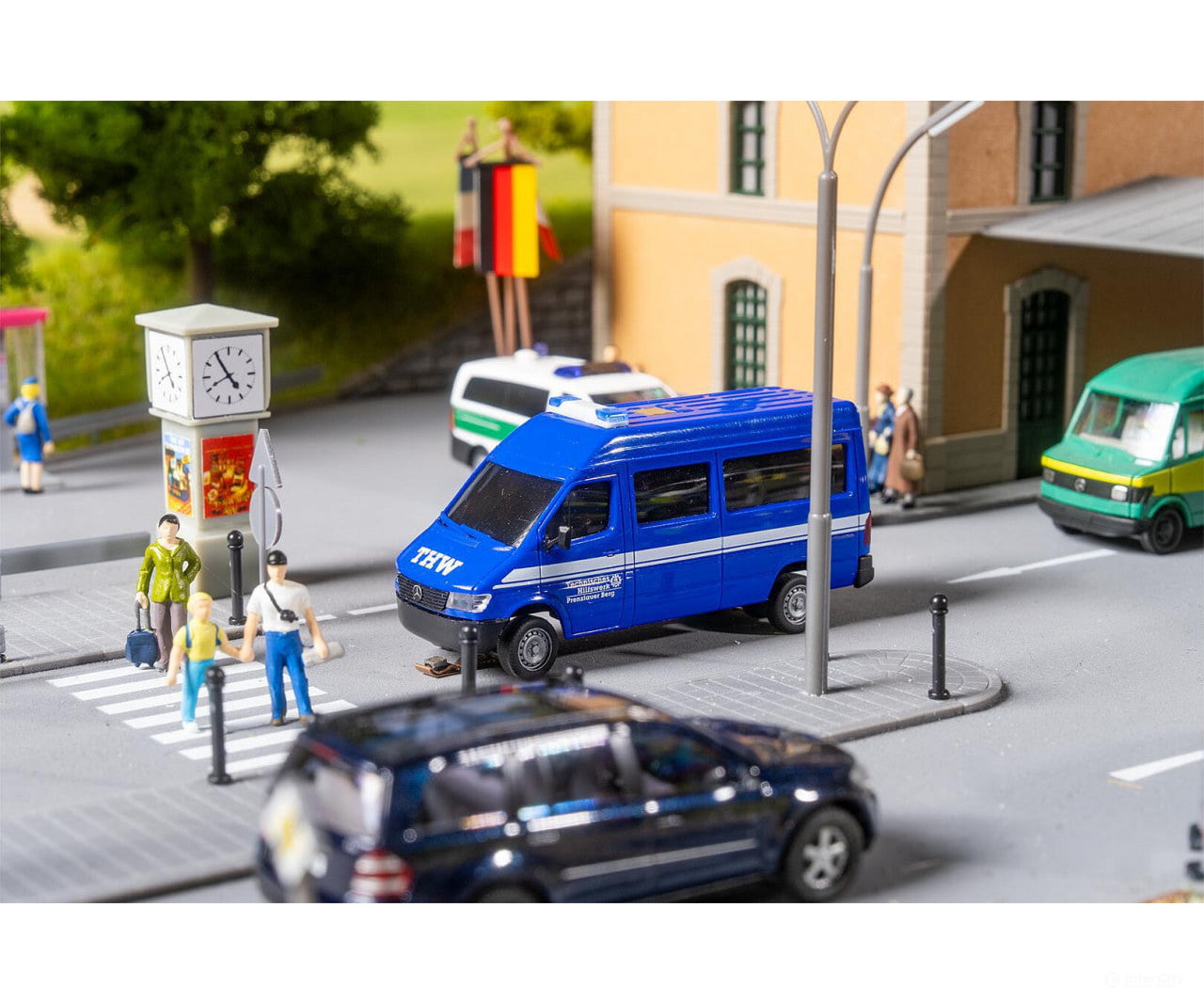 Faller 161323 HO Car System Digital MB Sprinter THW (HERPA) - Cars & Trucks