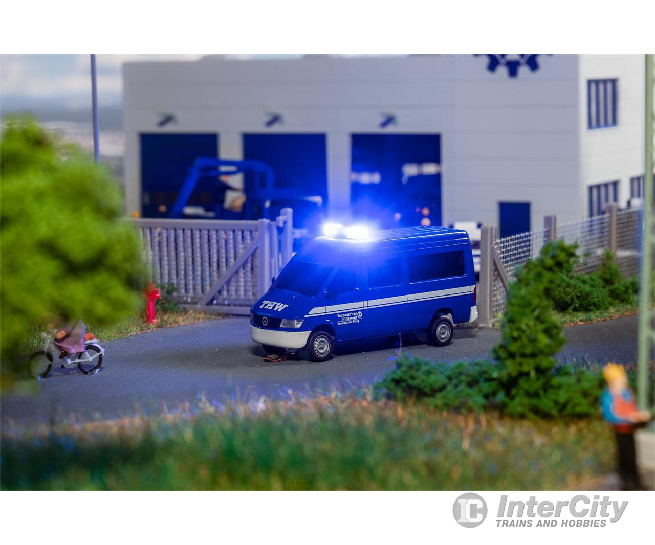 Faller 161427 HO MB Sprinter ’THW’ with blue light (HERPA) Cars & Trucks