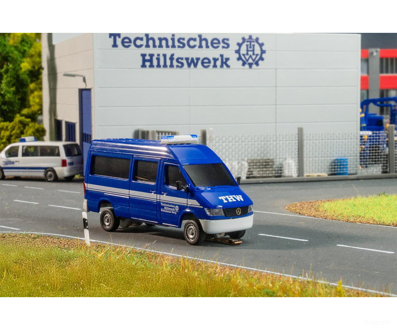 Faller 161430 HO MB Sprinter THW (HERPA) Cars & Trucks