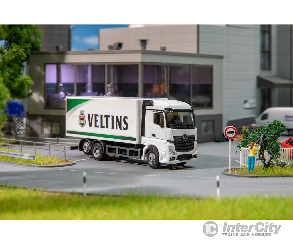 Faller 161439 Ho Car System Truck Mb Actros Streamspace Box Body Veltins Beverages (Herpa) Cars &