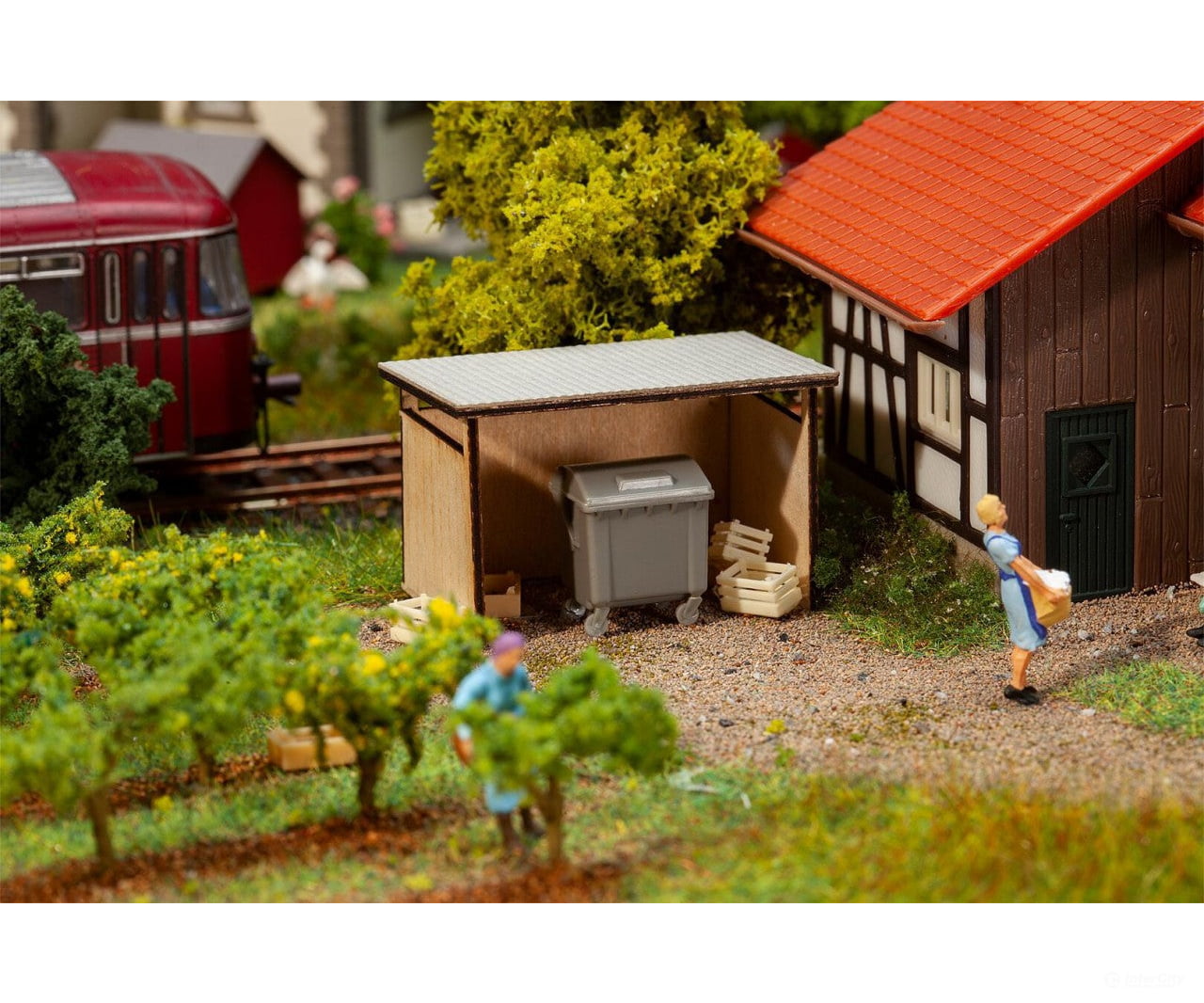 Faller 180300 Ho Dustbin Booth With Salvaged Material Container Scenery Details