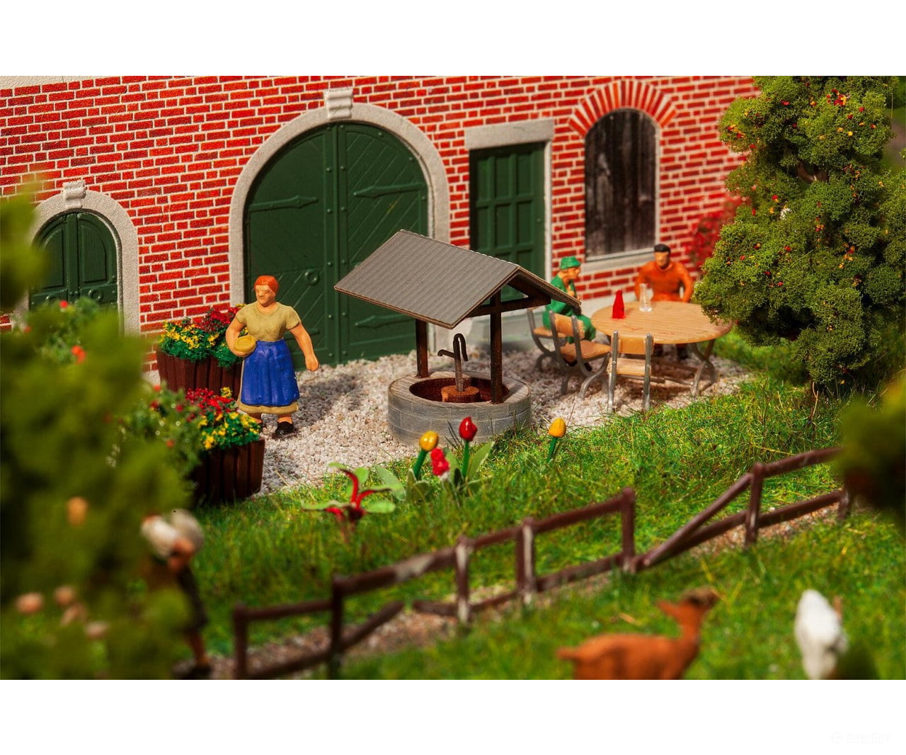 Faller 180302 Ho Decorative Fountain Scenery Details