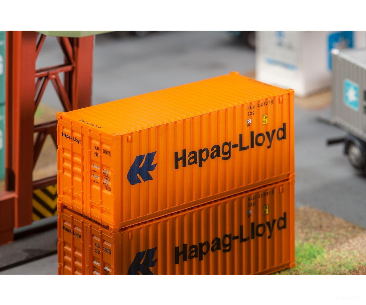 Faller 180826 Ho 20’ Container Hapag-Lloyd Freight Loads & Containers