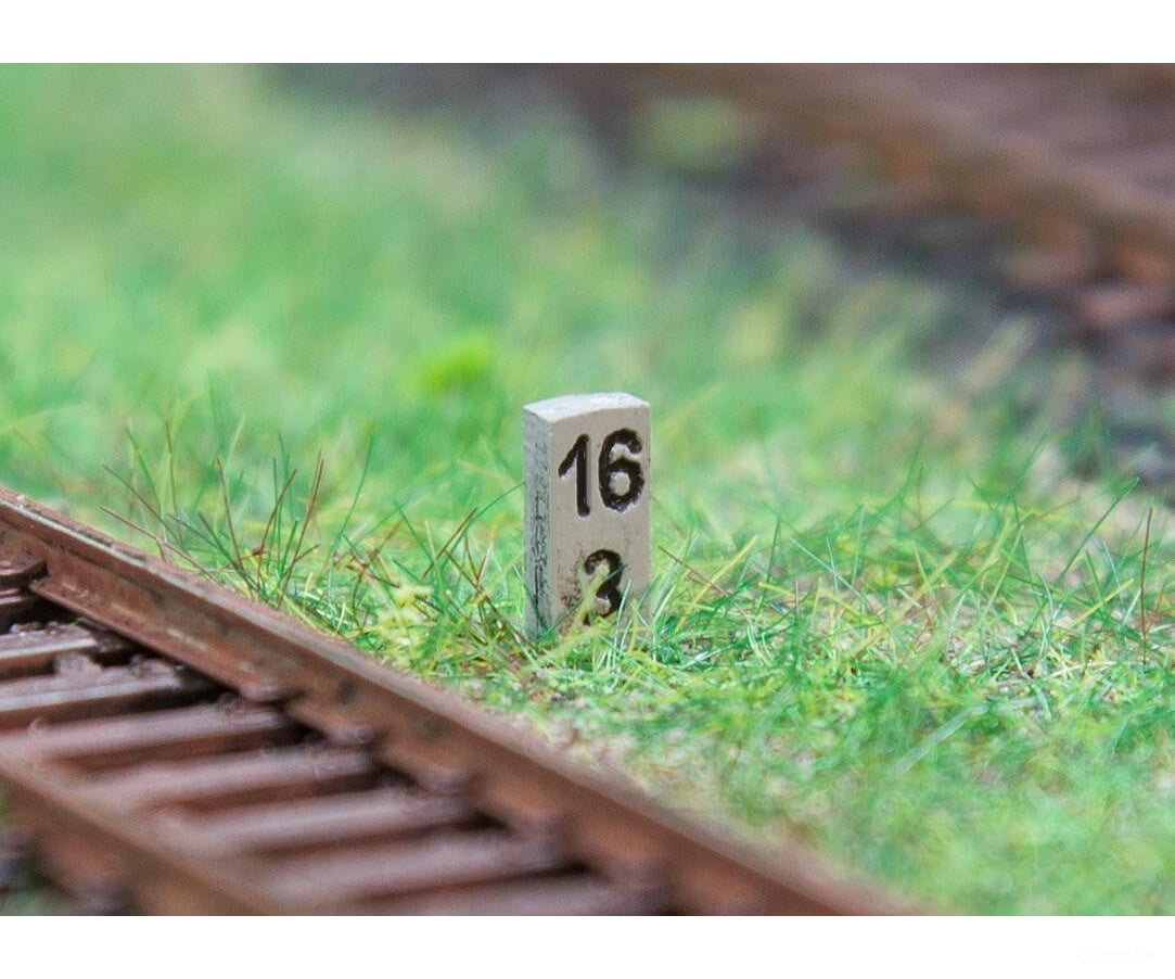 Faller 180952 Ho 10 Hectometre Posts Scenery Details