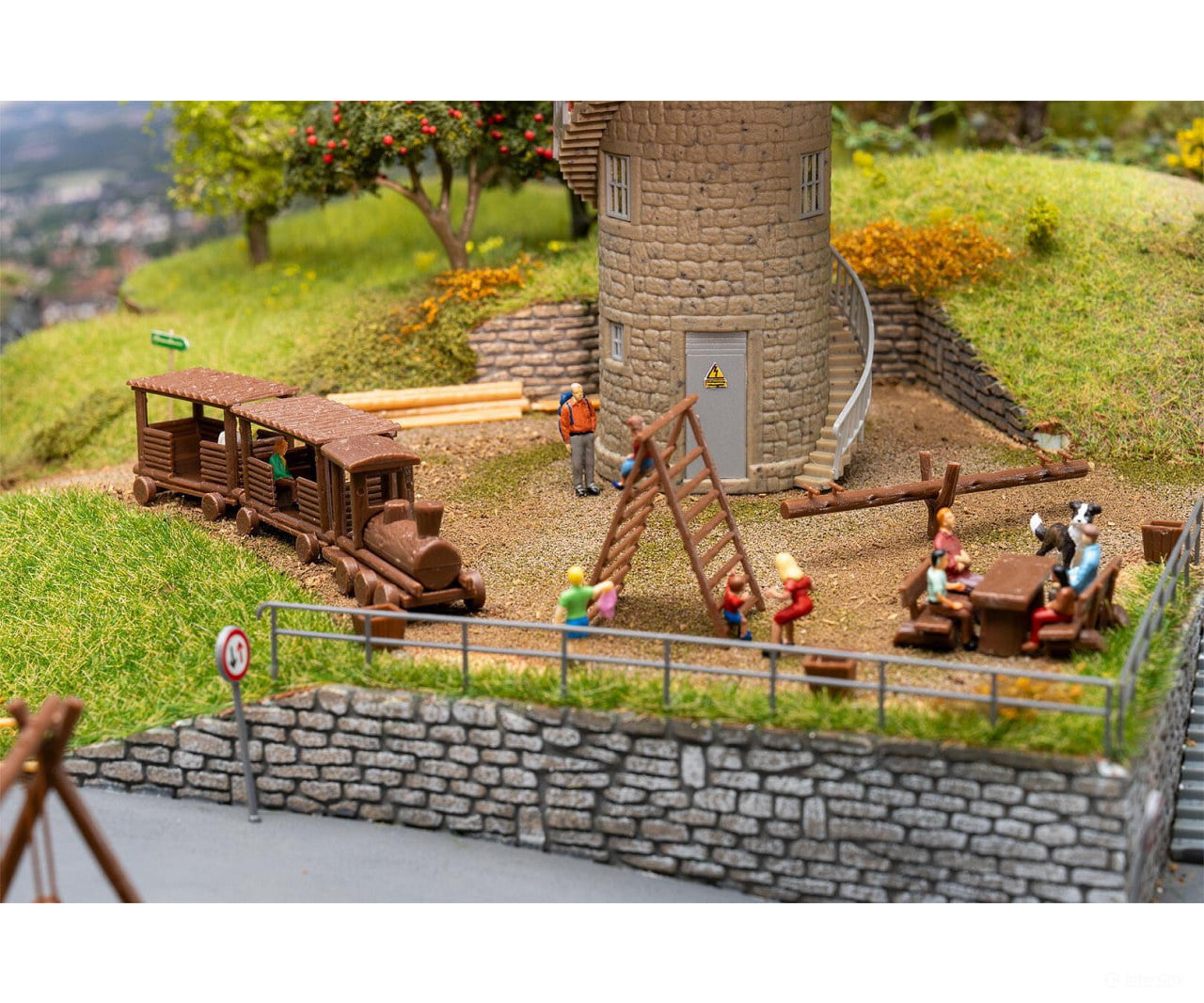 Faller 190036 Ho Adventure Playground Promotional-Set Structures