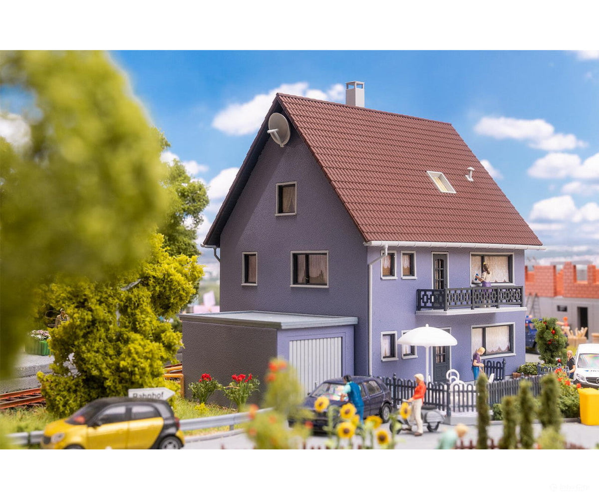 Faller 191837 HO Two-family house - Structures